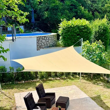 Stone 펜션 Grižane